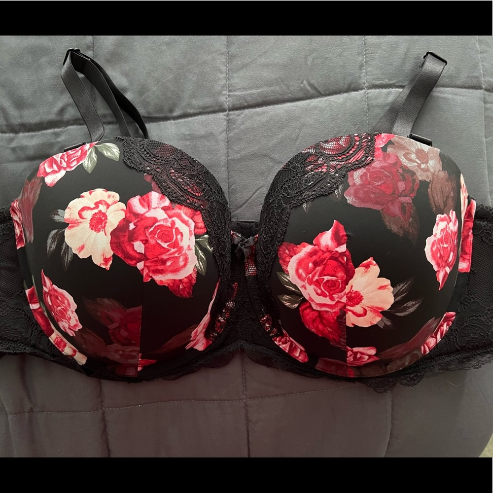 Black Floral and Lace Push-up Bra